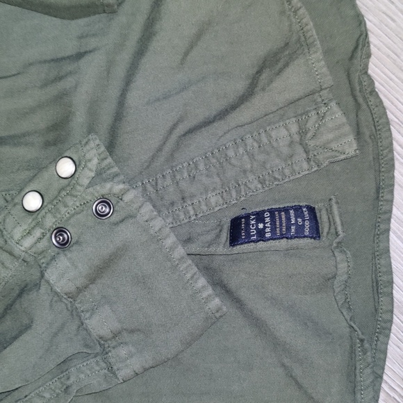 Lucky Brand button down - Picture 4 of 5